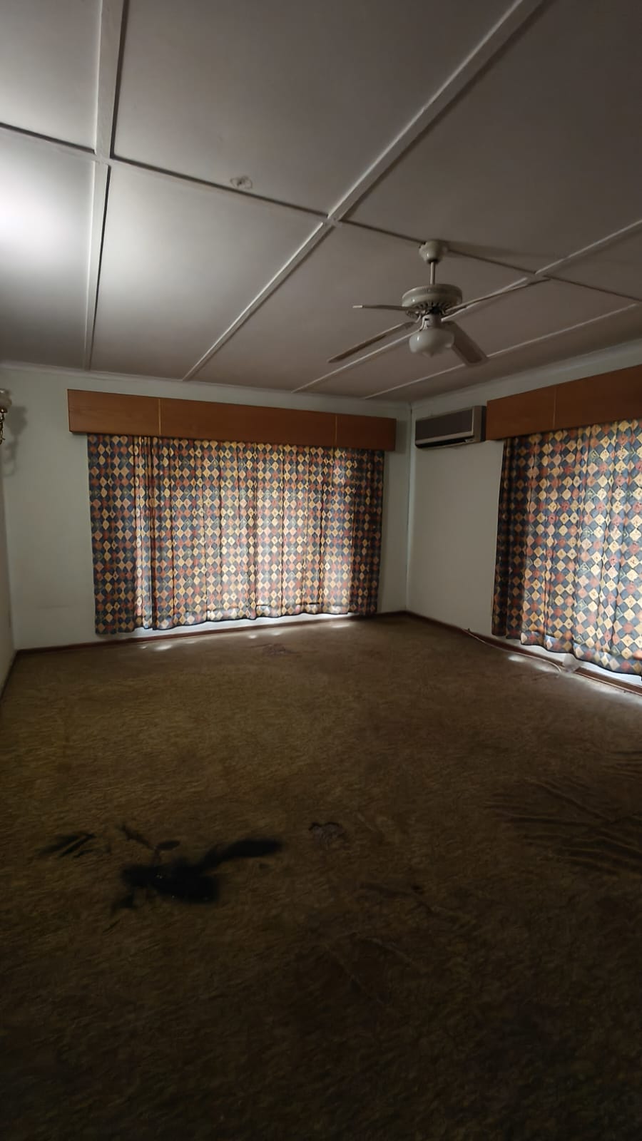 4 Bedroom Property for Sale in Hennenman Free State